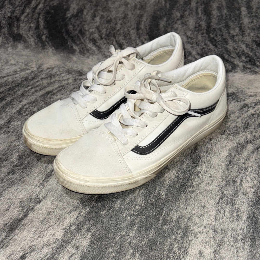 Vans sneakers
